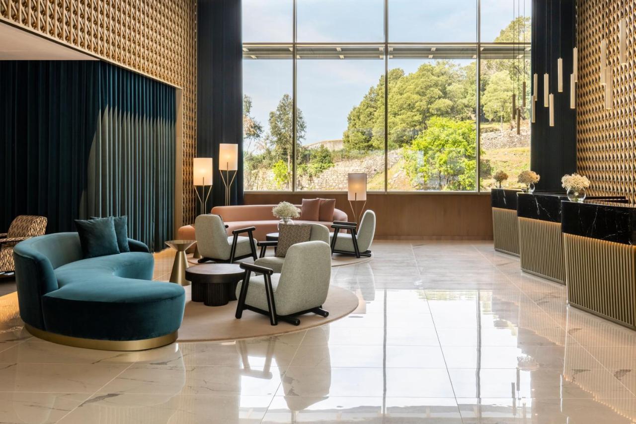 Renaissance Porto Lapa Hotel Eksteriør billede The lobby of the hotel